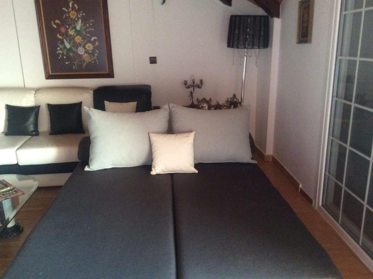 Suite In Front Of The Sea Nea Thesi 외부 사진